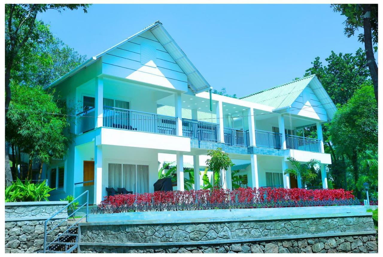 Holiday Vagamon Hotel Exterior photo